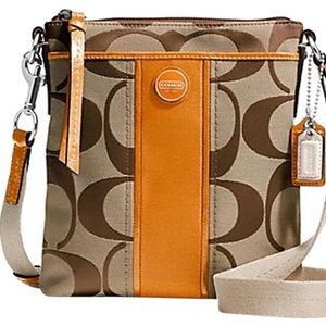 Coach | Signature Stripe Swingpack | Crossbody